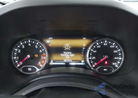 2022 Jeep Renegade Trailhawk 4X4 из США, поврежденный, VIN ZACNJDC1XNPN70052